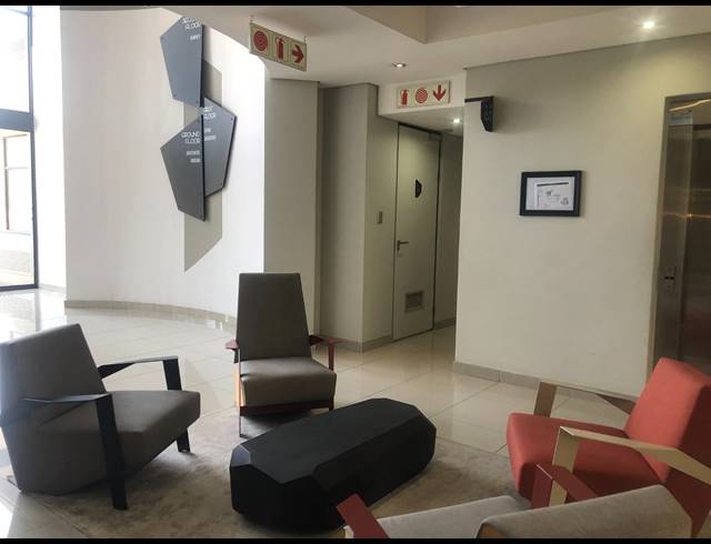 357M² OFFICE TO LET IN SANDHURST
